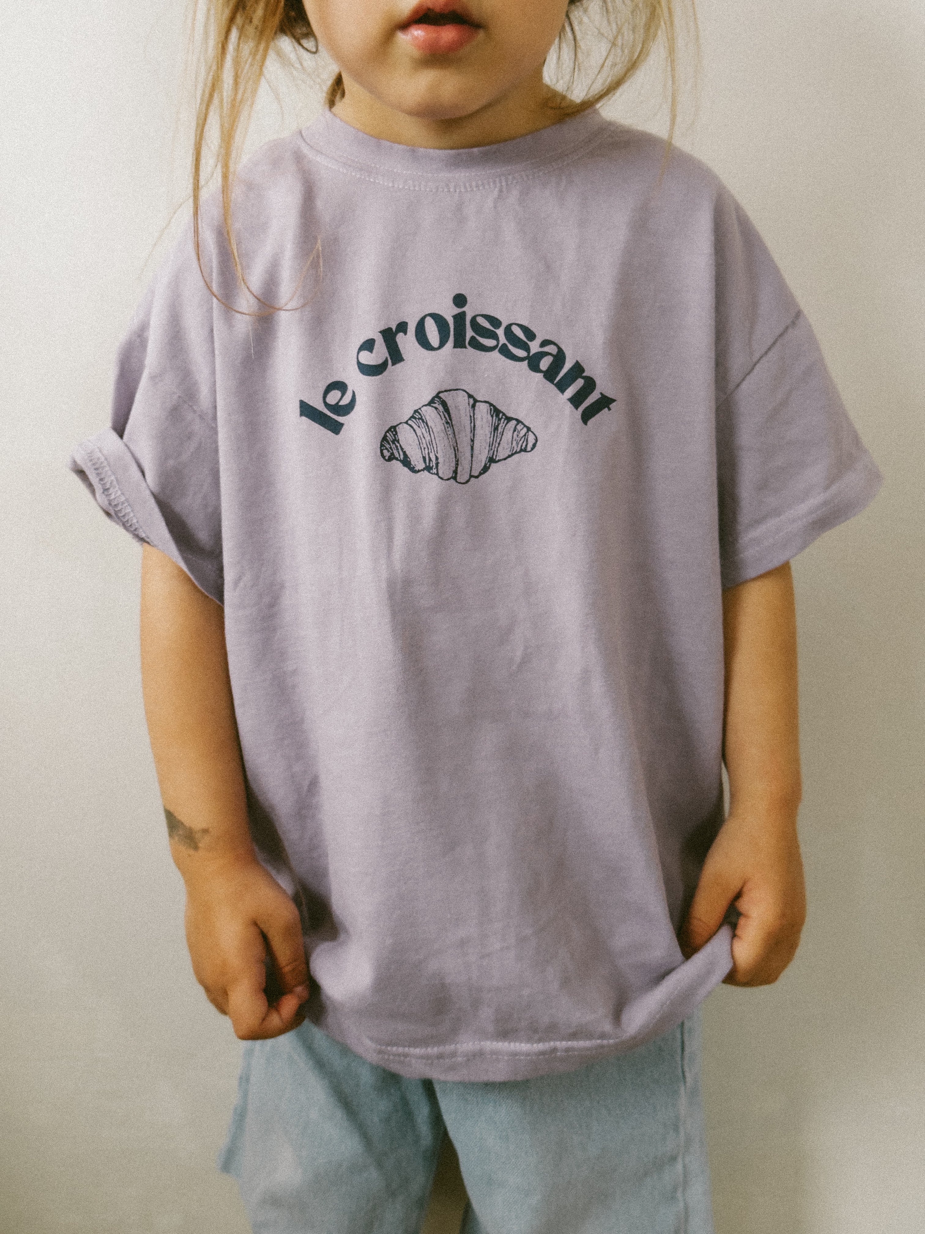 Le Croissant Lowered shoulder T-Shirt