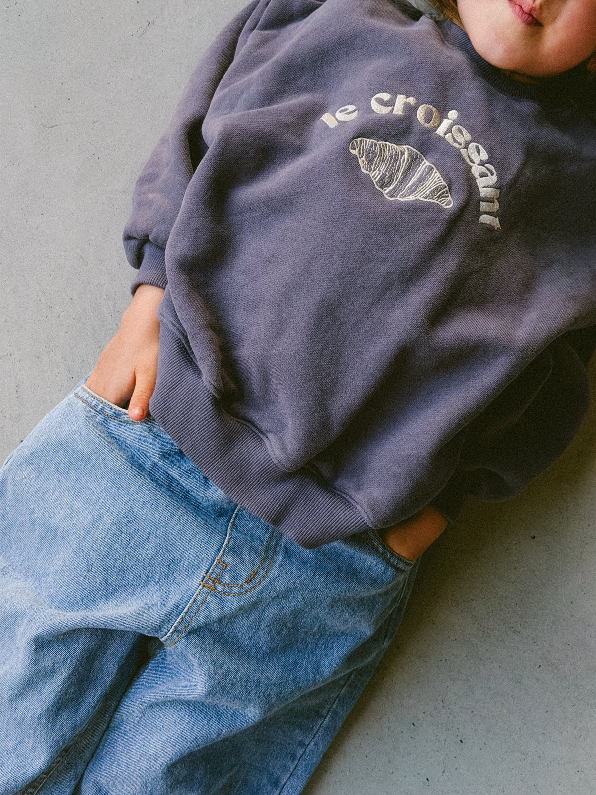 Le Croissant Sweatshirt 🥐 - Sweatshirts/Hoodies - Everybody Amsterdam