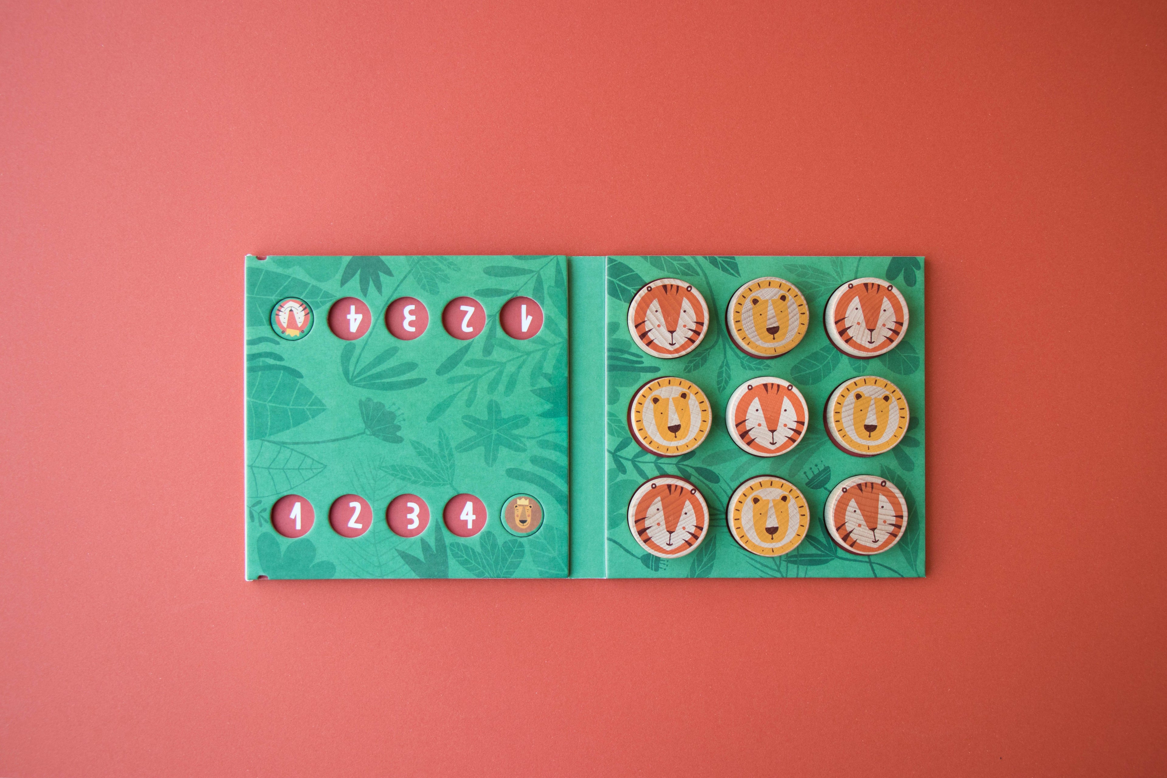 Lion and tiger tic tac toe Board Game Londji
