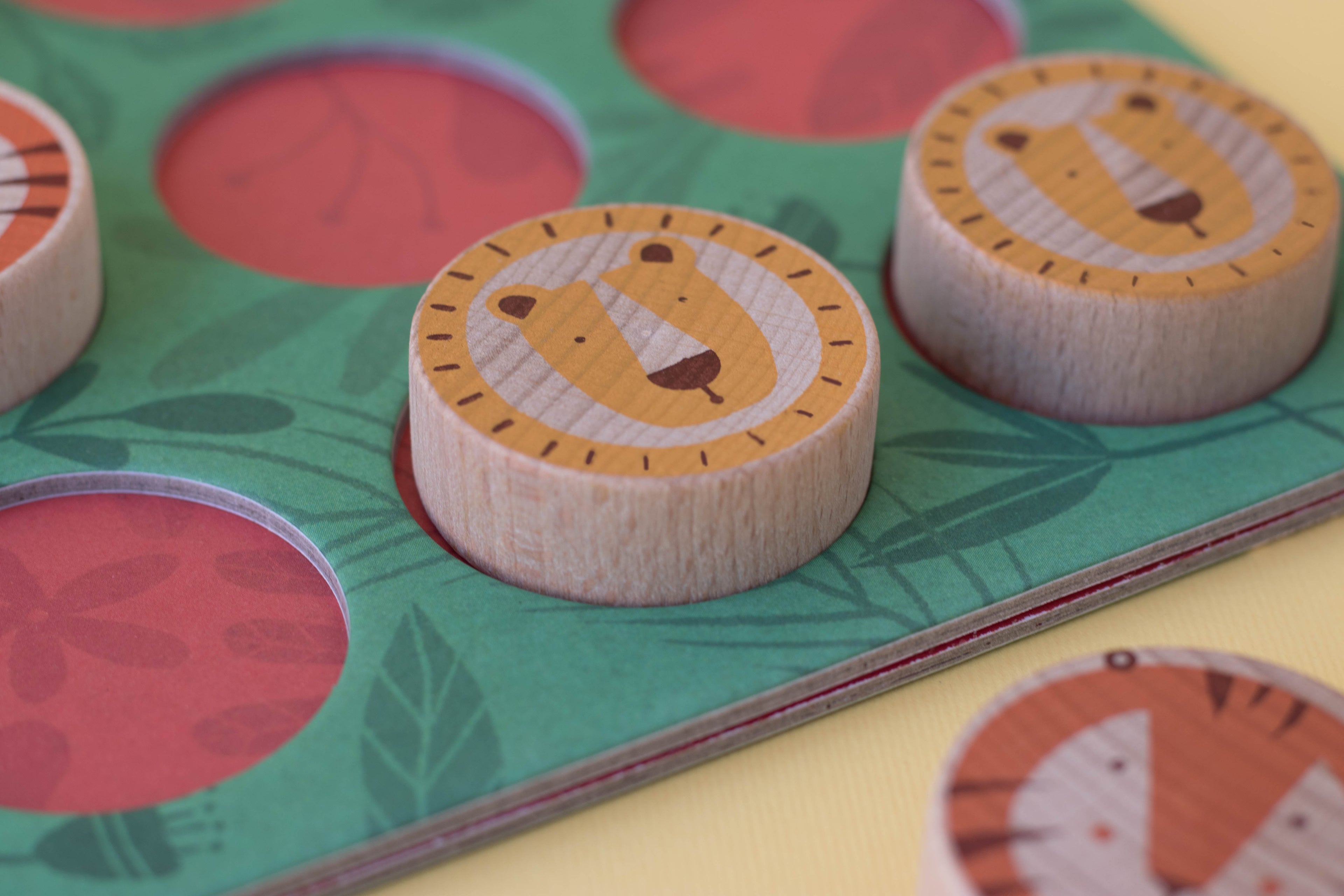 Lion and tiger tic tac toe Board Game Londji