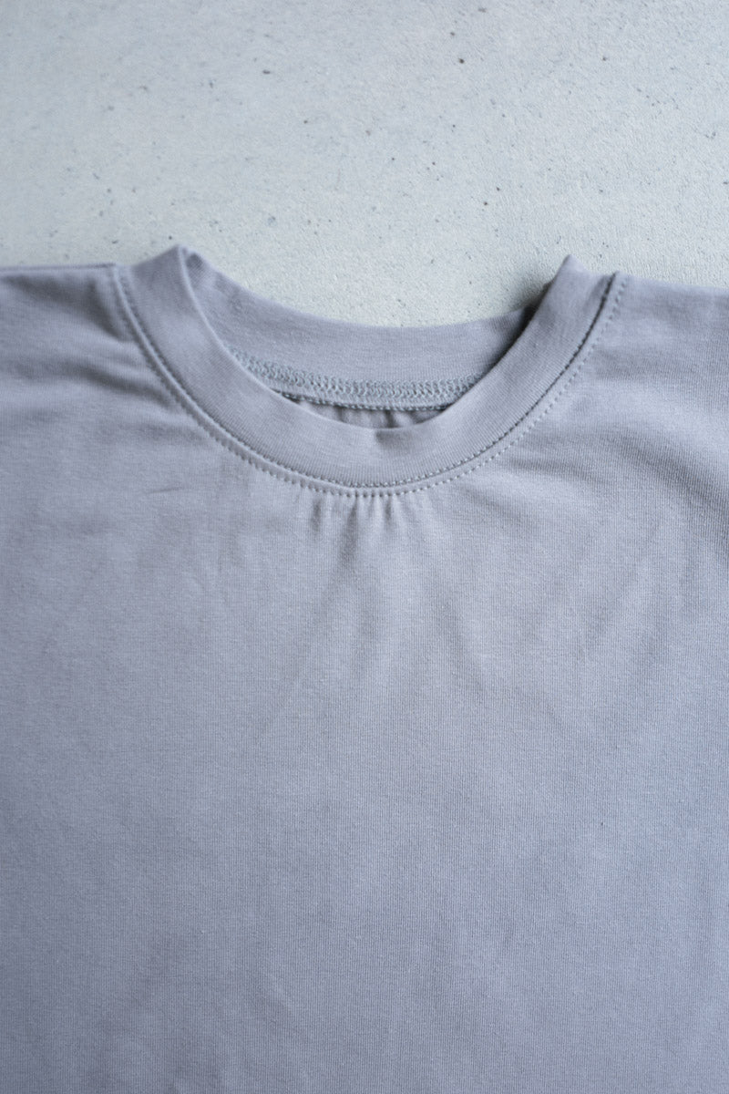 Oversized kids body t-shirt beige / gray - Body t-shirt - Everybody Amsterdam