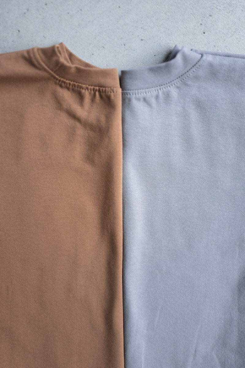 Oversized kids body t-shirt beige / gray - Body t-shirt - Everybody Amsterdam