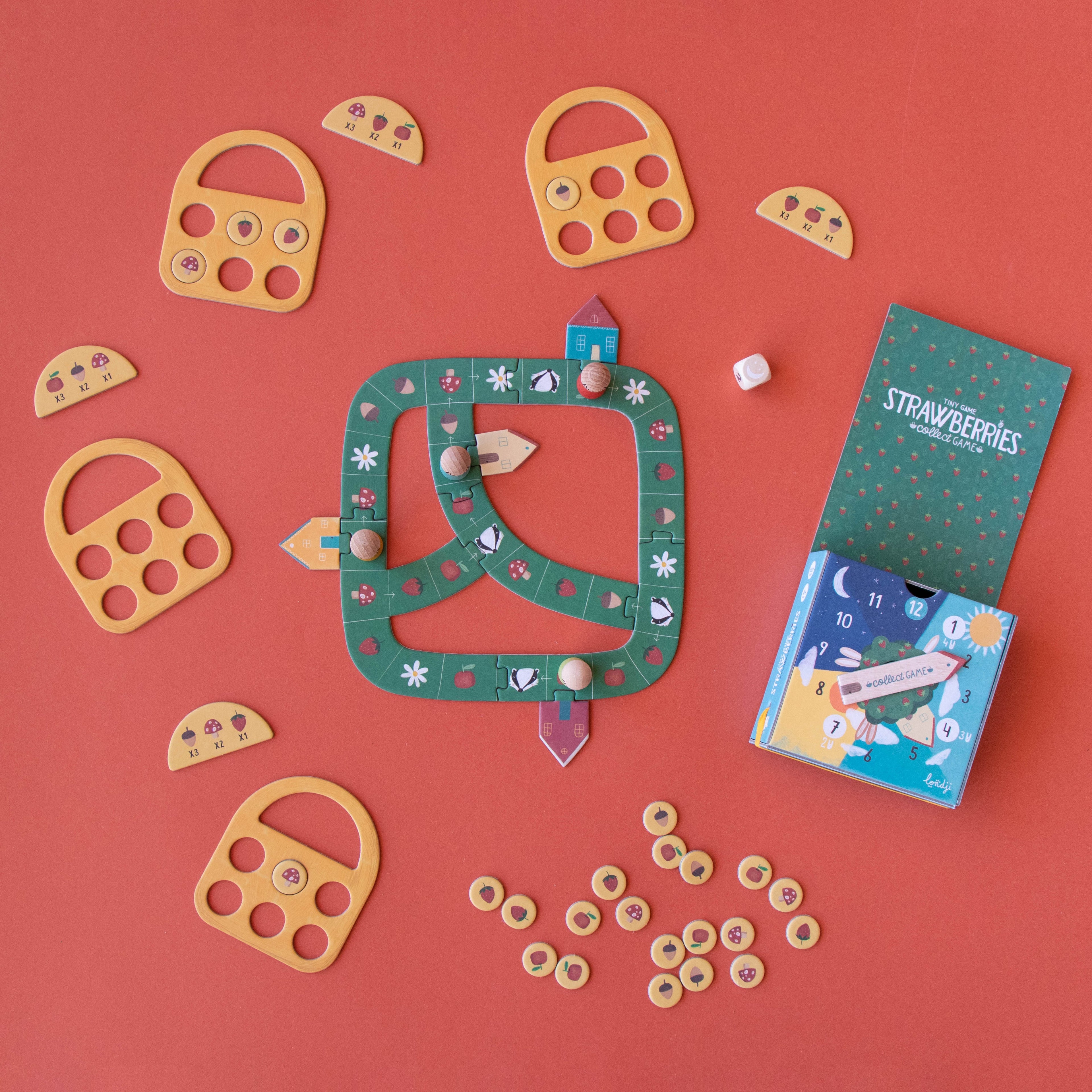 STRAWBERRIES Tiny Pocket Board Game Londji