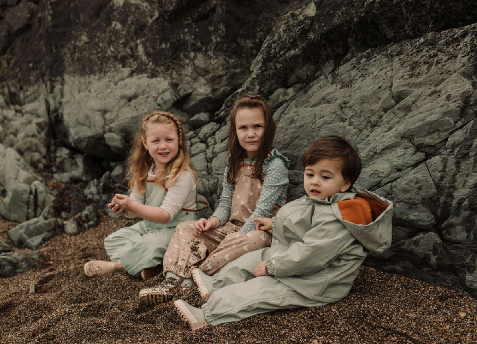 Sage Green Drops Raincoat - Raincoats - Everybody Amsterdam