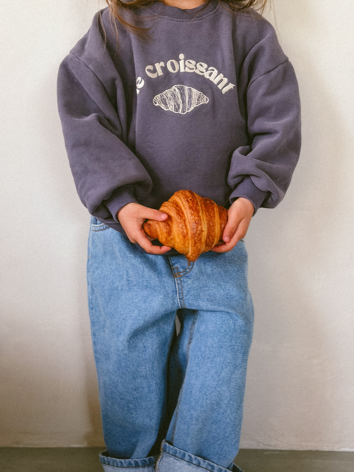 Le Croissant Sweatshirt 🥐  - Sweatshirts/Hoodies  - Everybody Amsterdam