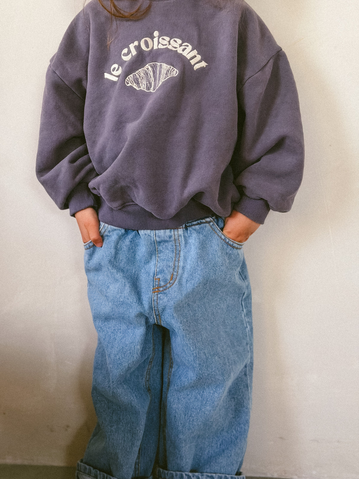 Le Croissant Sweatshirt 🥐  - Sweatshirts/Hoodies  - Everybody Amsterdam