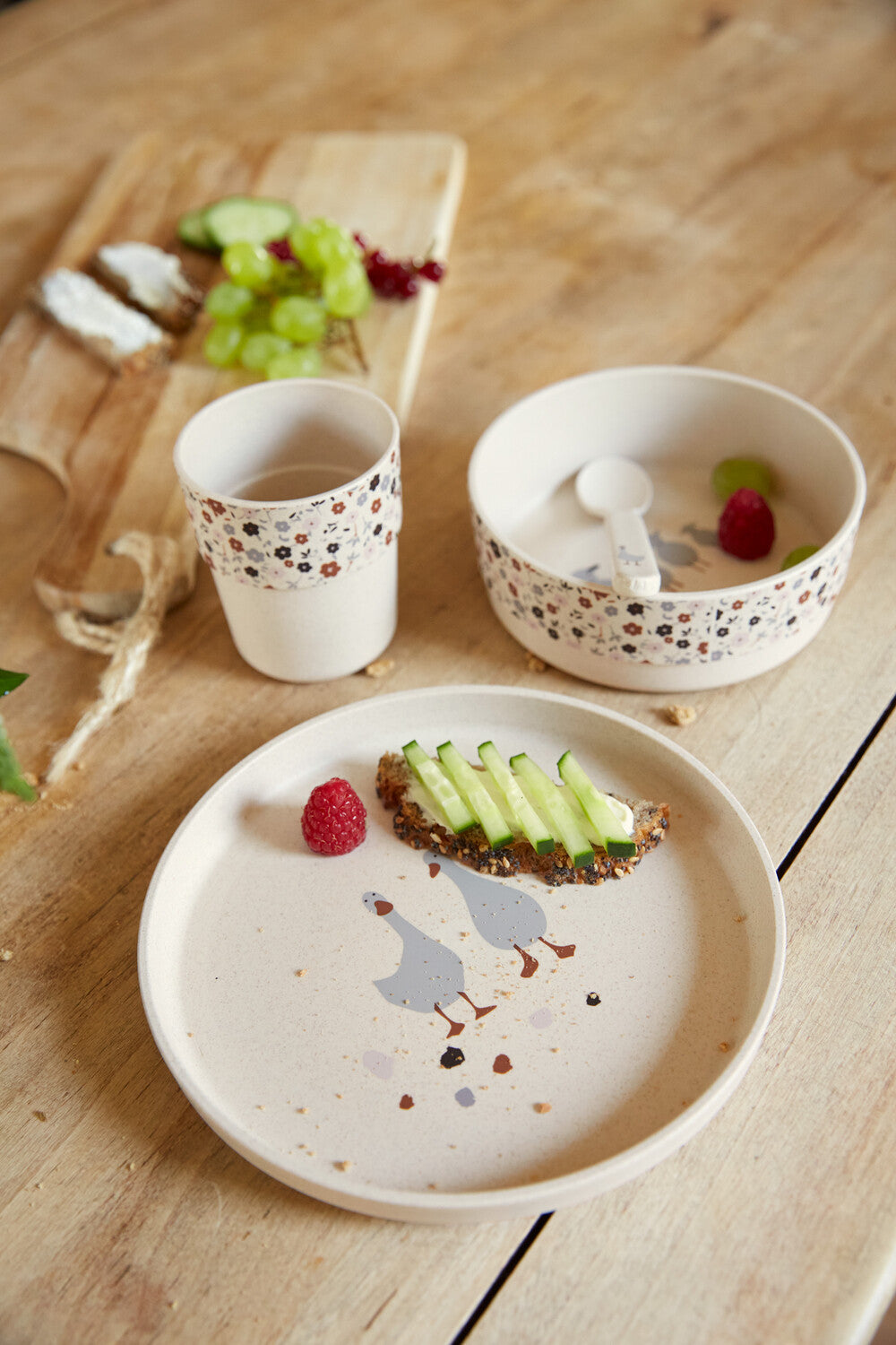 Dish Set PP/Cellulose Tiny Farmer Sheep/Goose nature (Plate, Bowl, Mug, Spoon)  - Tableware  - Everybody Amsterdam 