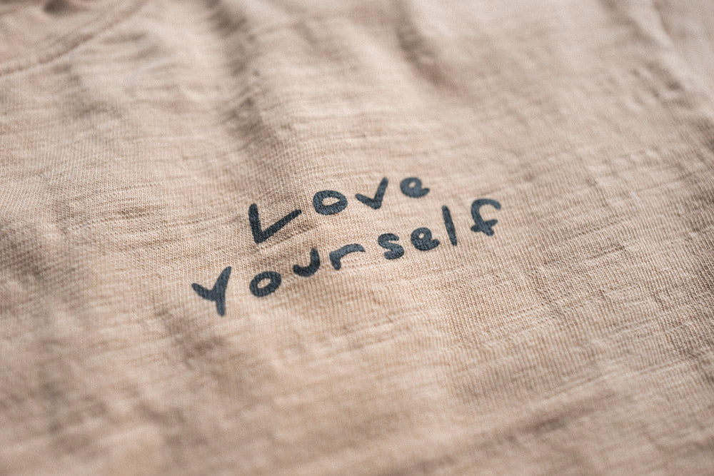 Love Yourself T-shirt  - T-shirt  - Everybody Amsterdam 