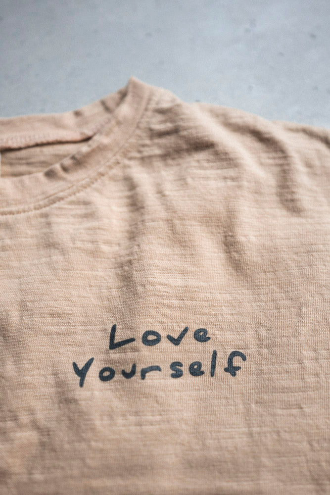 Love Yourself T-shirt  - T-shirt  - Everybody Amsterdam 