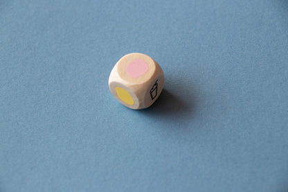 SHAKES Tiny Pocket Board Game