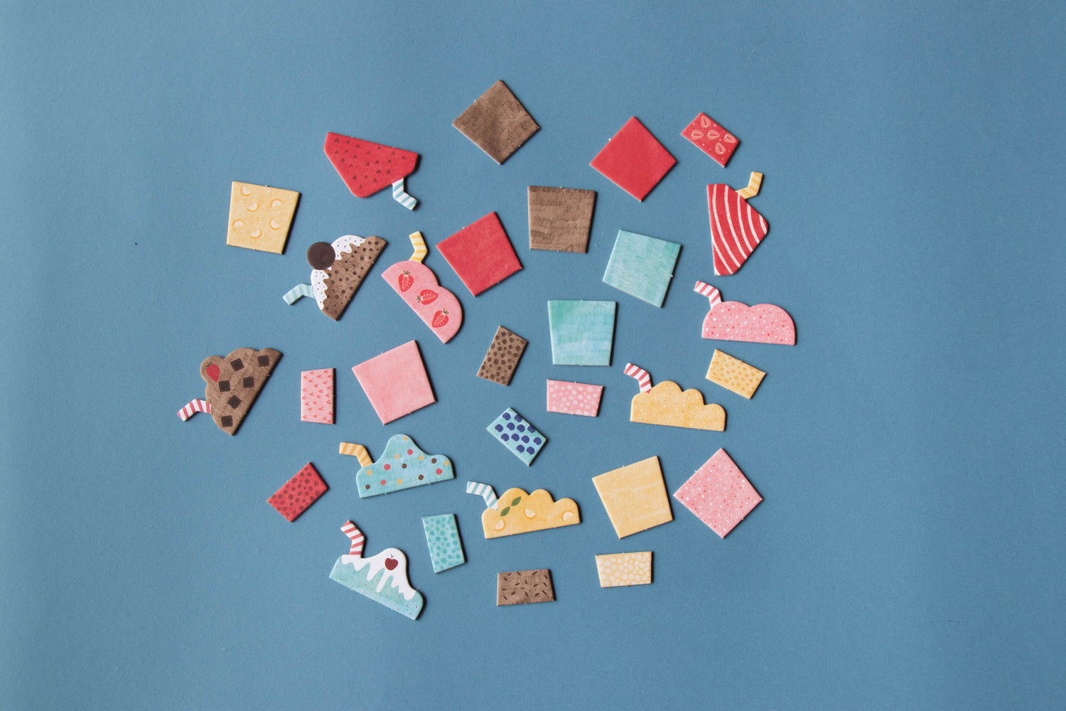 SHAKES Tiny Pocket Board Game