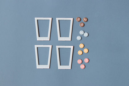 SHAKES Tiny Pocket Board Game