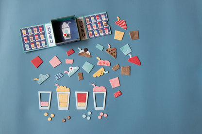 SHAKES Tiny Pocket Board Game